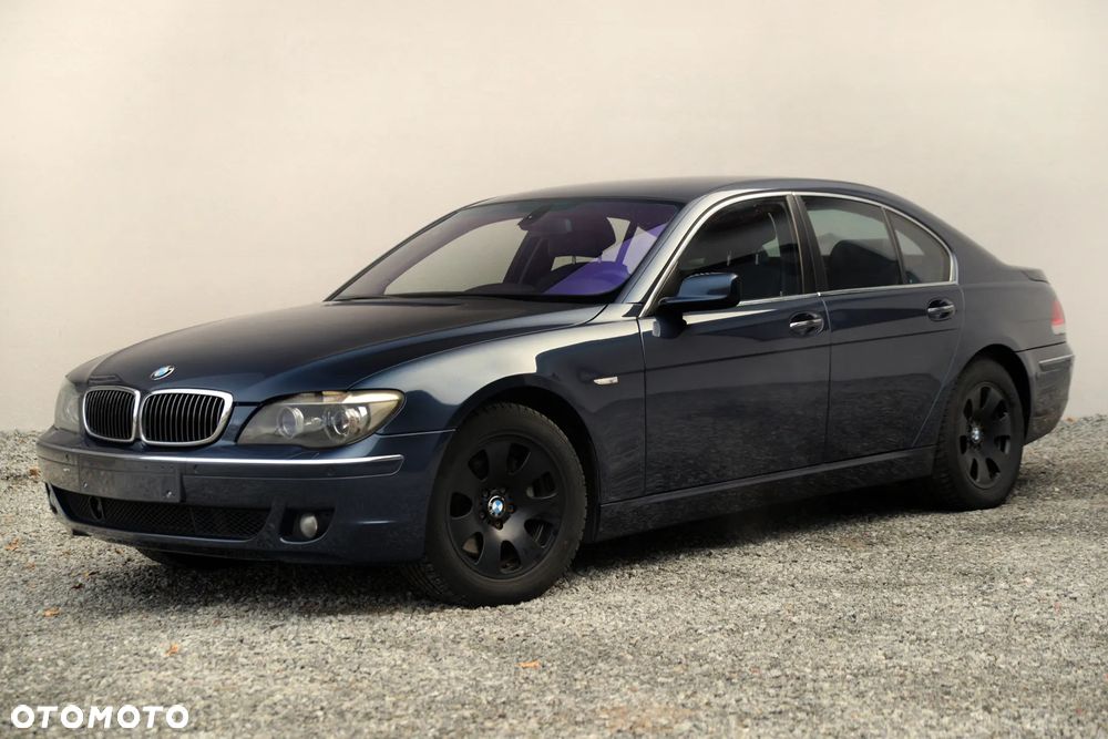 BMW Seria 7 750Li - 16