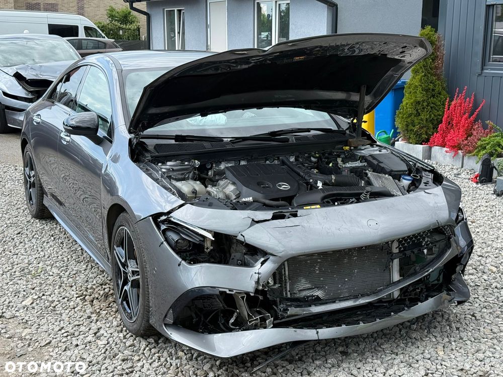 Mercedes-Benz CLA 180 AMG Line 7G-DCT - 5