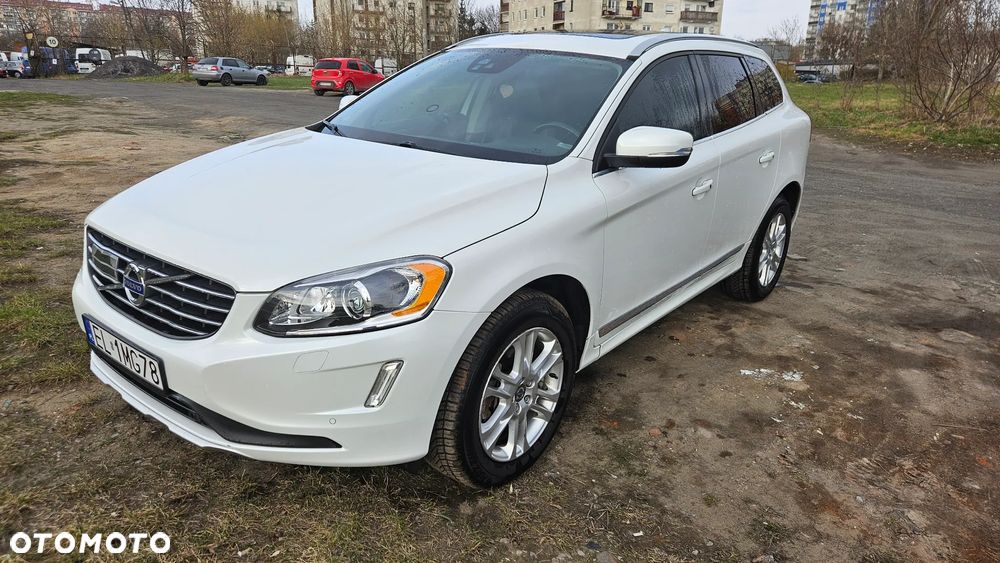 Volvo XC 60 T5 AWD Summum - 2