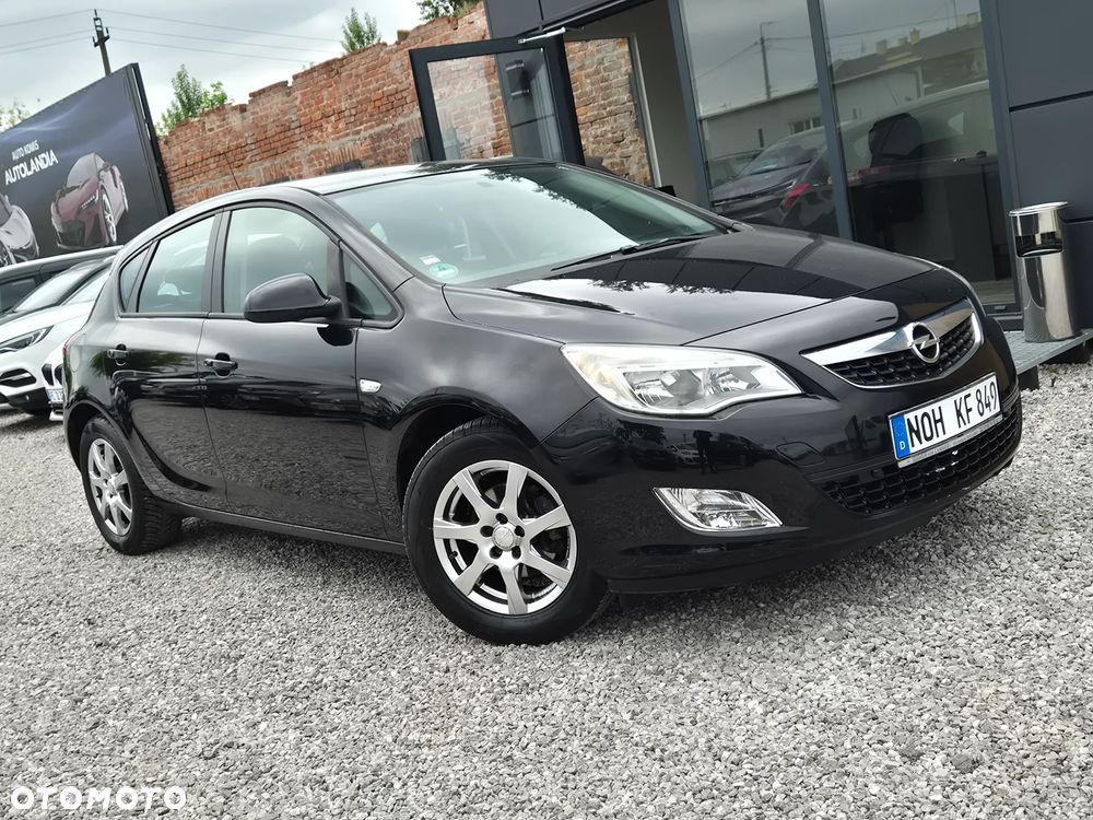 Opel Astra 1.6 Design Edition - 18
