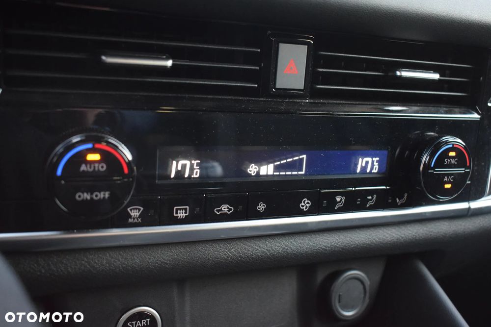 Nissan Qashqai 1.3 DIG-T mHEV N-Connecta - 13