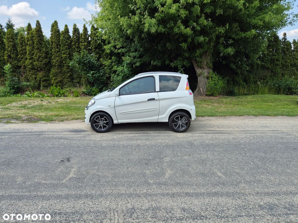 Microcar M.GO - 9