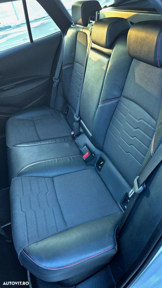 Toyota Corolla 1.8 HSD Exclusive Plus tapiterie Neagra - 11