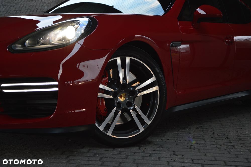 Porsche Panamera GTS PDK - 2
