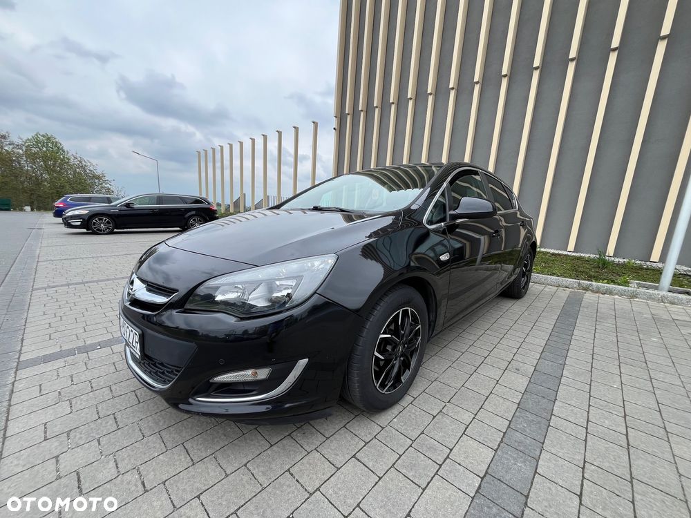 Opel Astra 1.4 Turbo - 1
