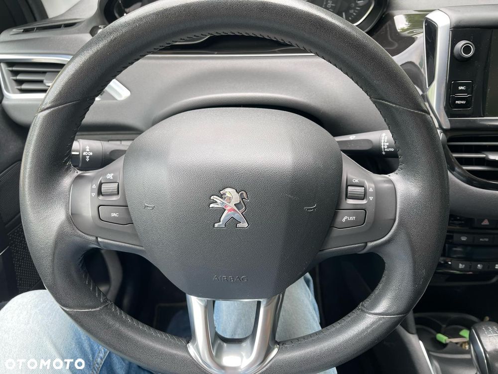 Peugeot 208 1.2 PureTech Allure S&S - 7