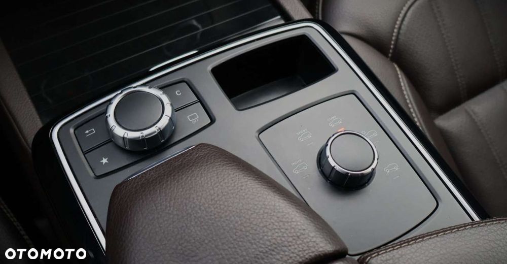 Mercedes-Benz GLE - 28