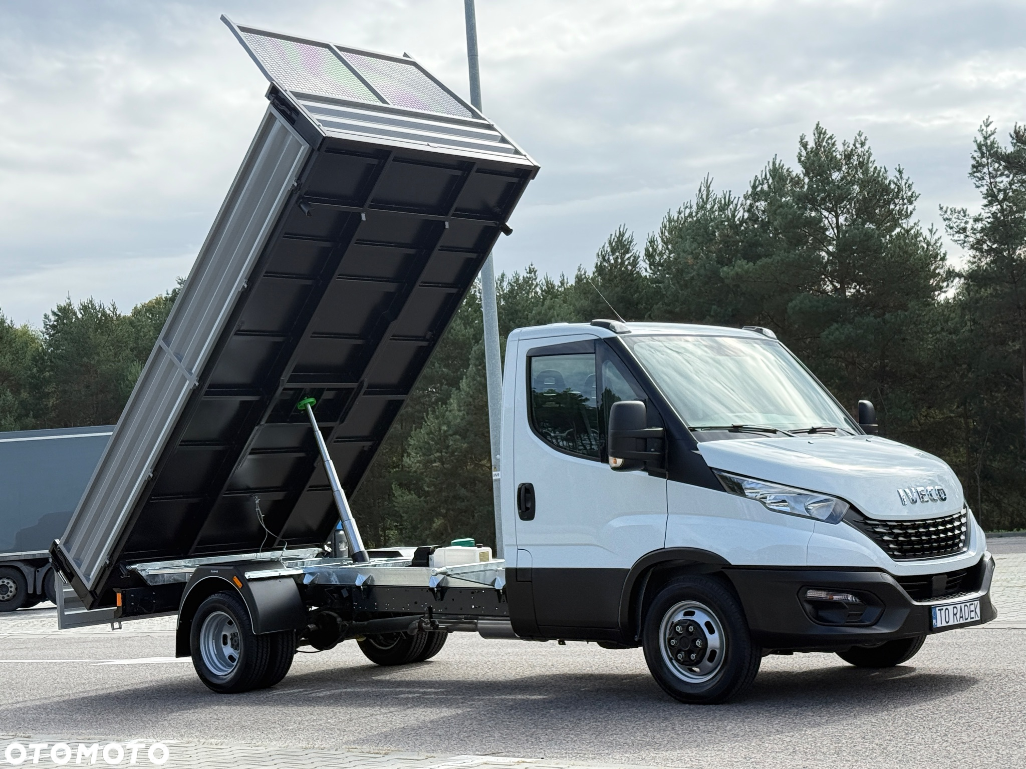 Iveco DAILY 35-180 3.0 HPI 180KM WYWROTKA 3-stronna ! 78 tyś km! Resor +Poduszka! HAK!!! - 22