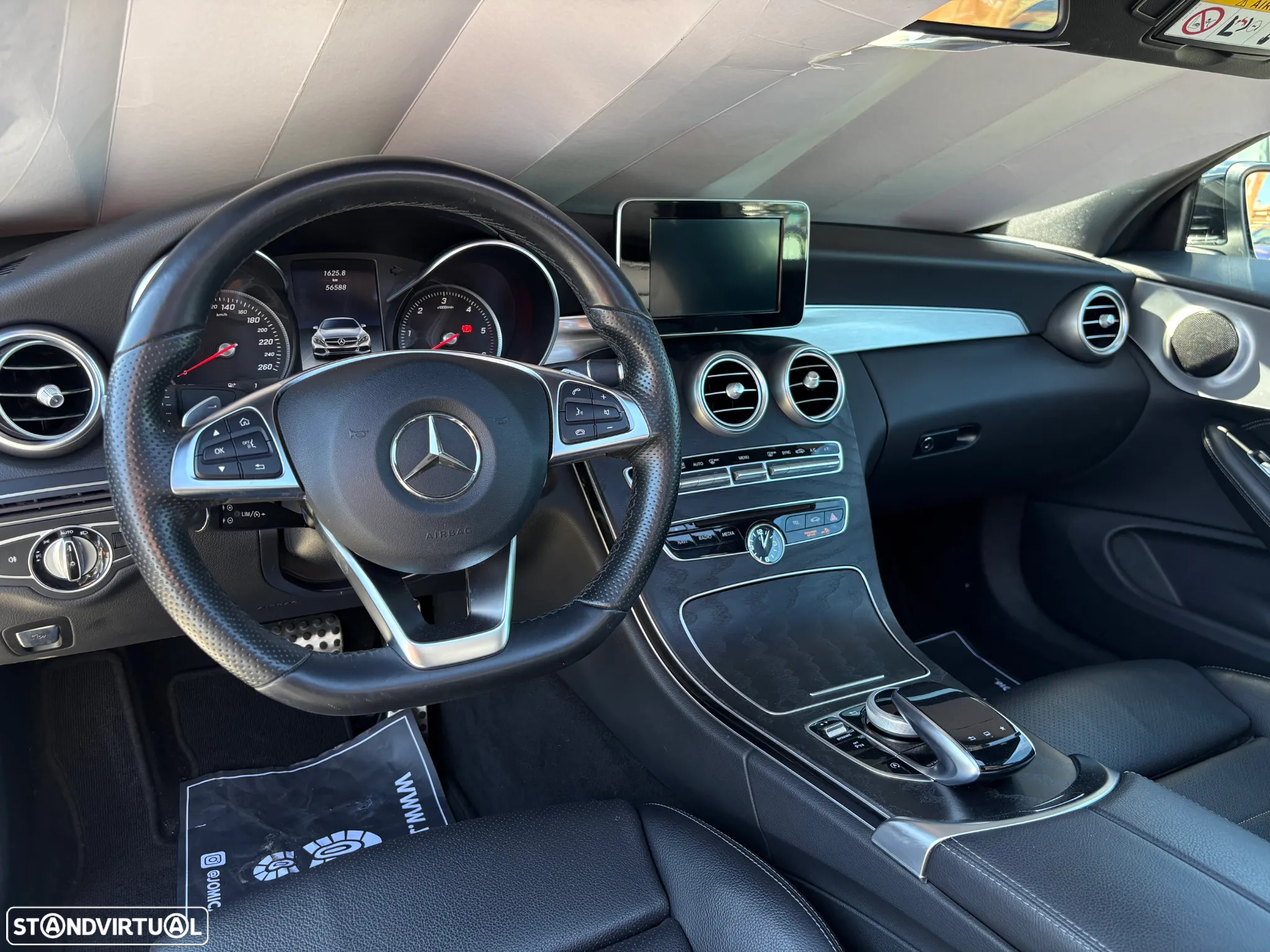 Mercedes-Benz C 220 d Coupe 4Matic 9G-TRONIC AMG Line - 12