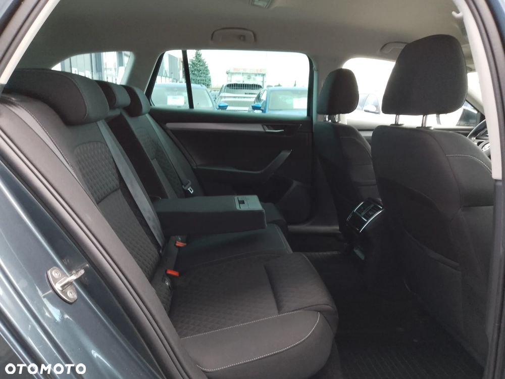 Skoda Superb 1.5 TSI Ambition DSG - 18