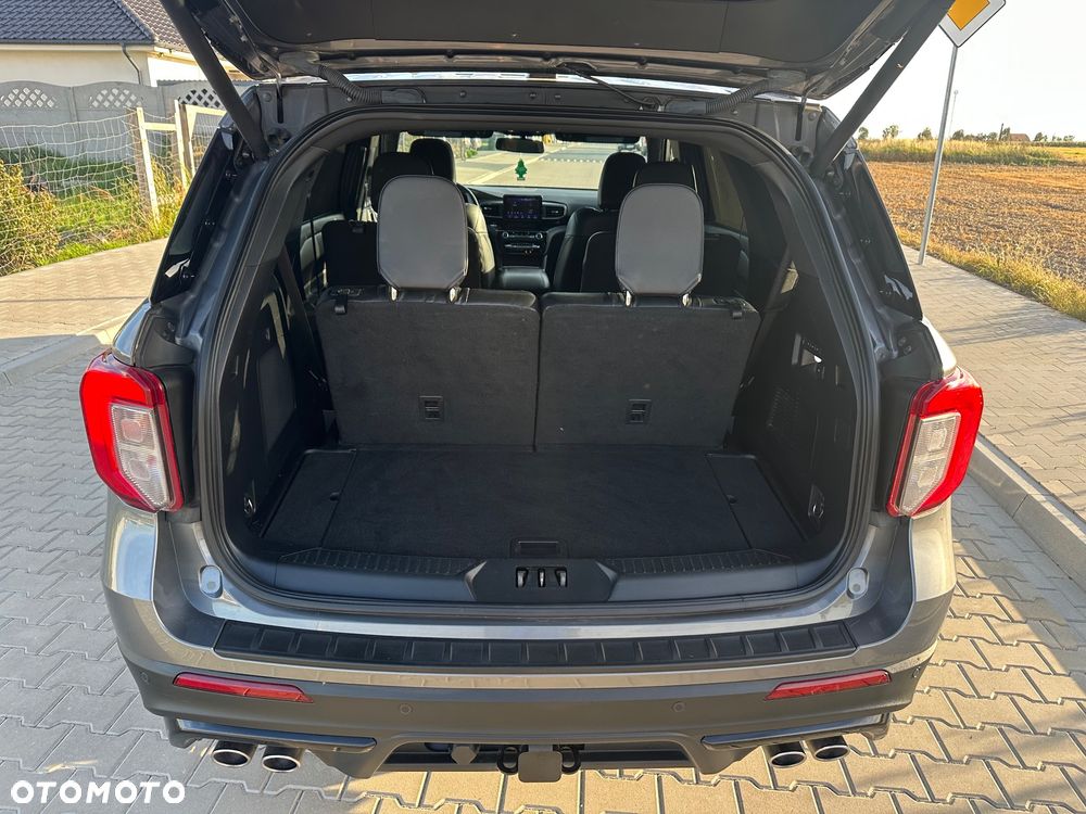 Ford Explorer - 19