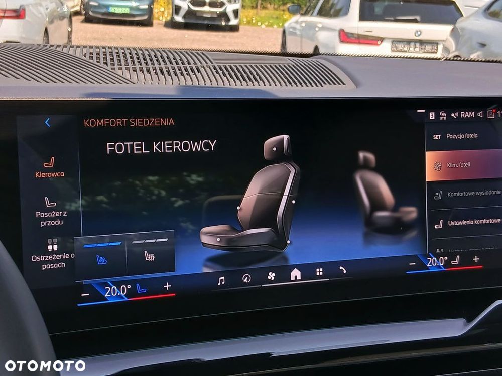 BMW Seria 5 520d xDrive mHEV - 25