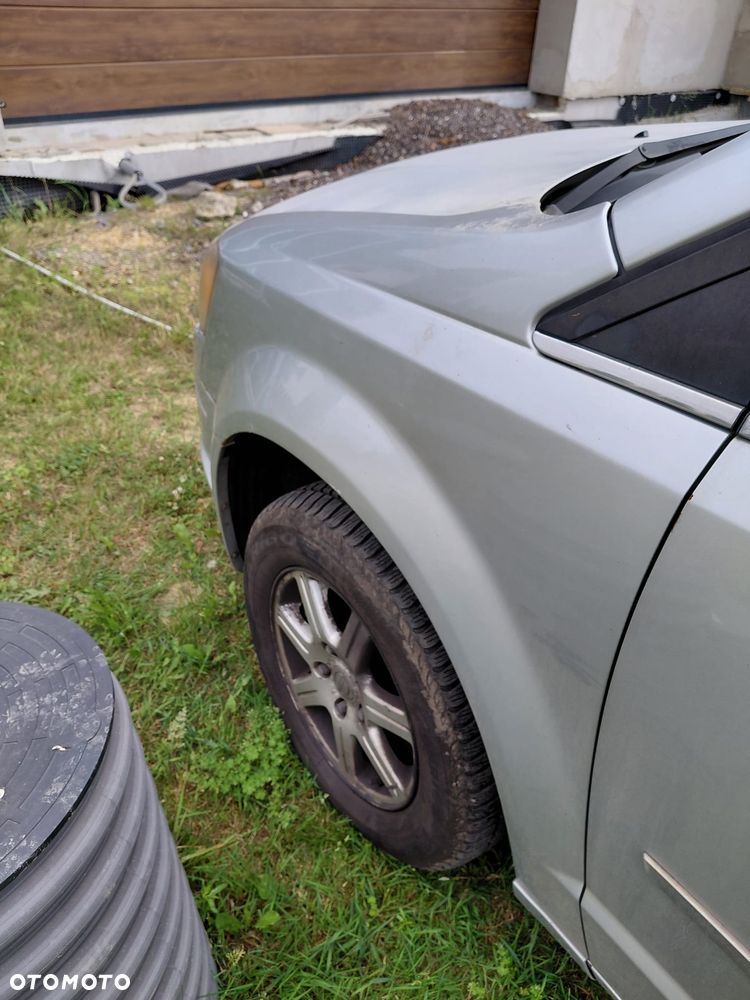 Chrysler Town & Country - 28