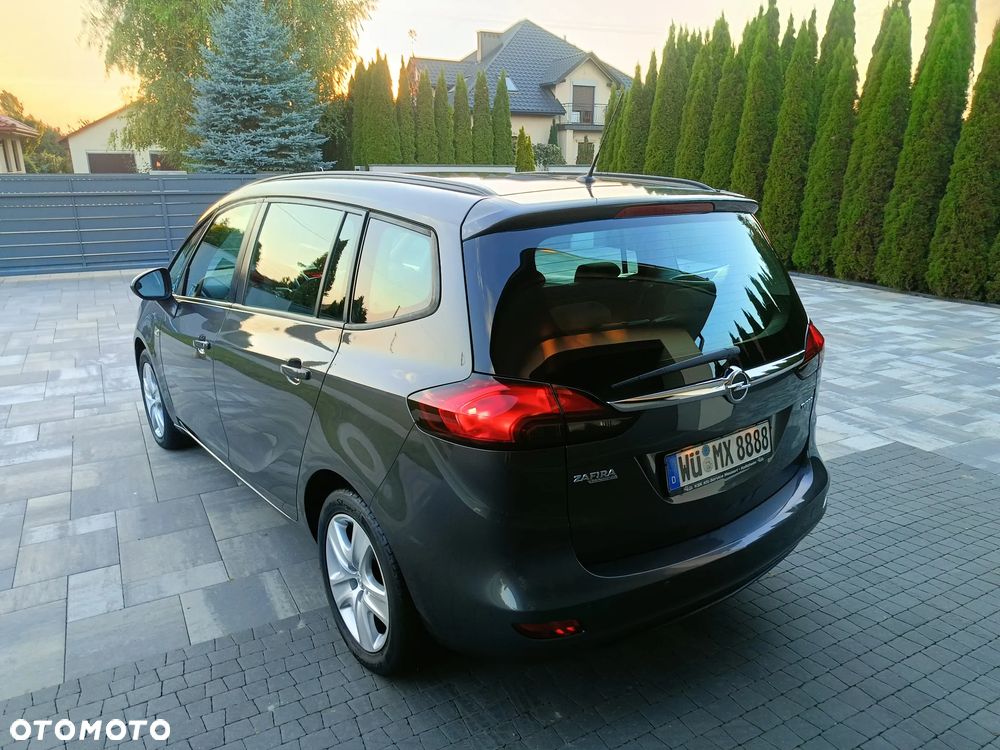 Opel Zafira - 15