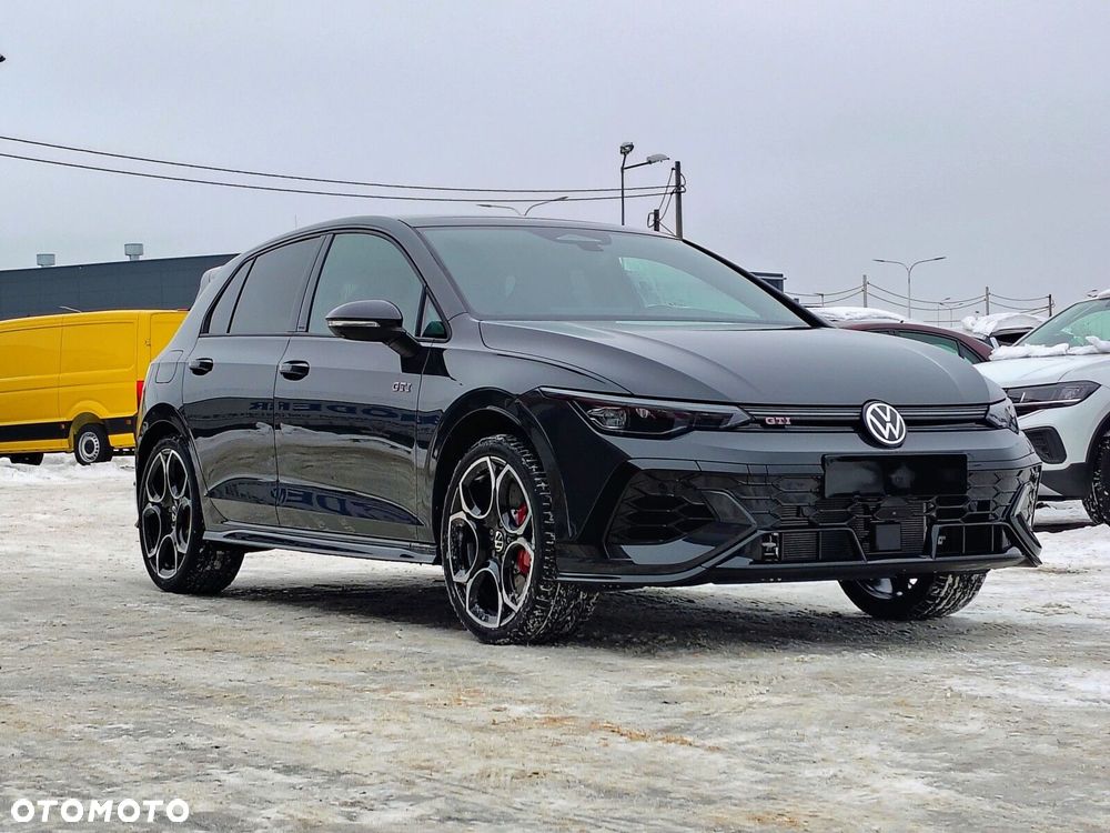 Volkswagen Golf - 2