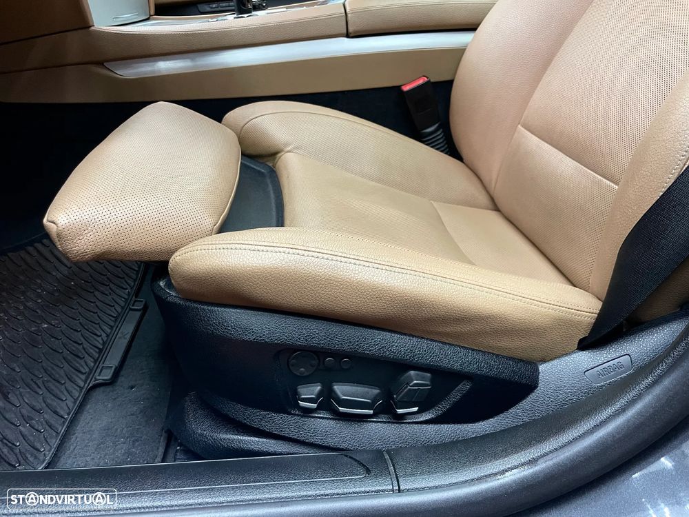 BMW 740 d Pack M - 17