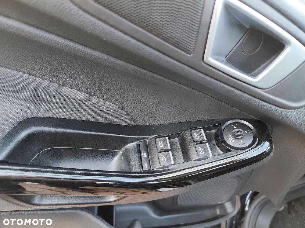 Ford Fiesta 1.0 EcoBoost Titanium ASS - 10