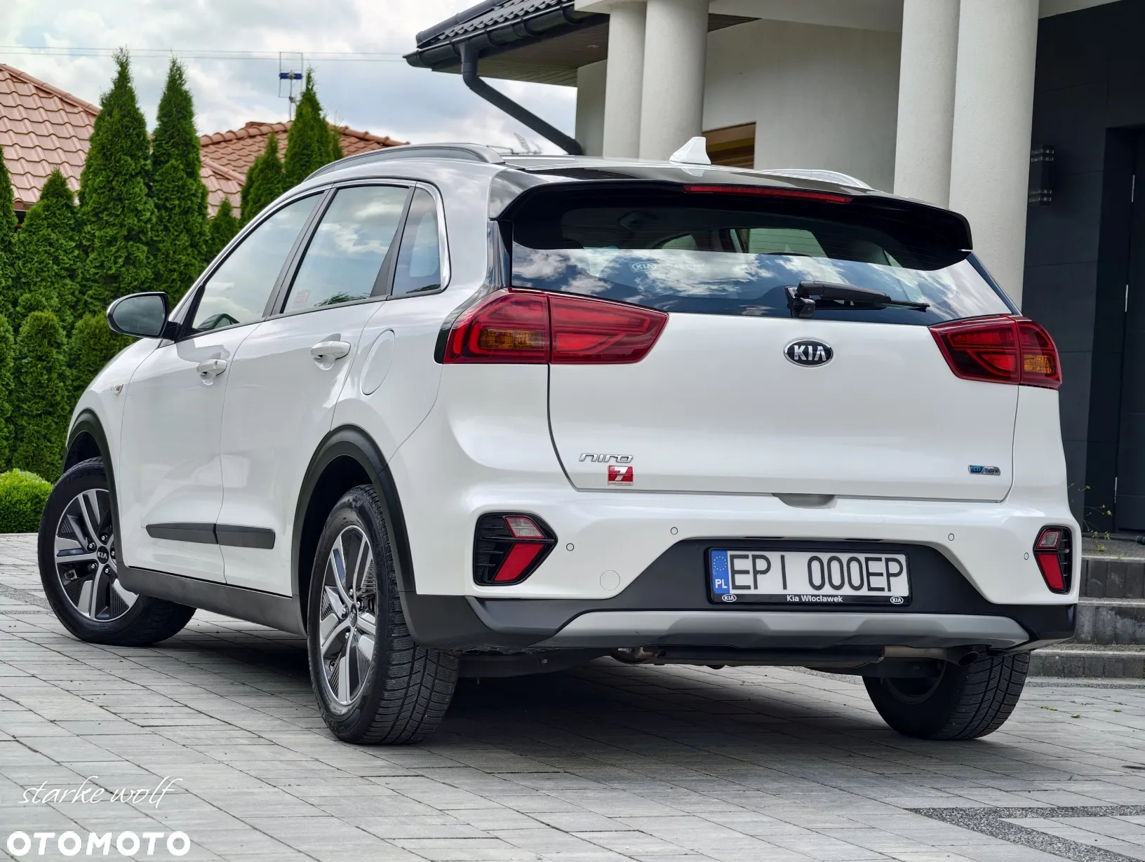 Kia Niro 1.6 GDI Hybrid L Business Line - 38