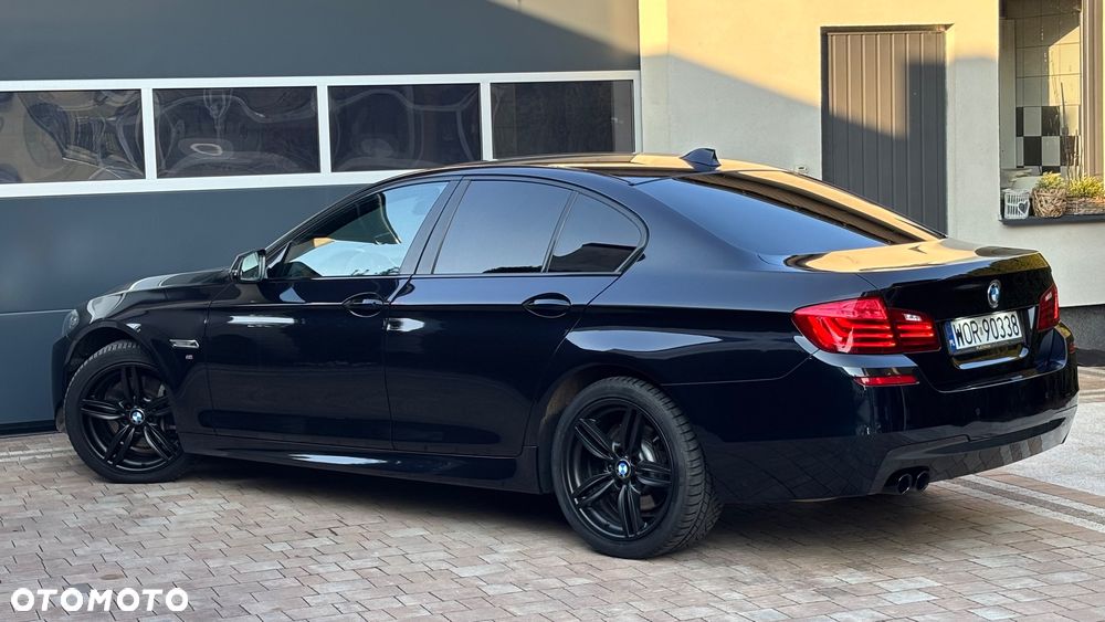 BMW Seria 5 525d xDrive - 4