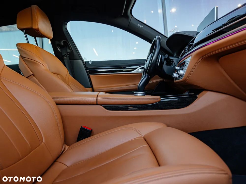 BMW Seria 7 730d xDrive - 9
