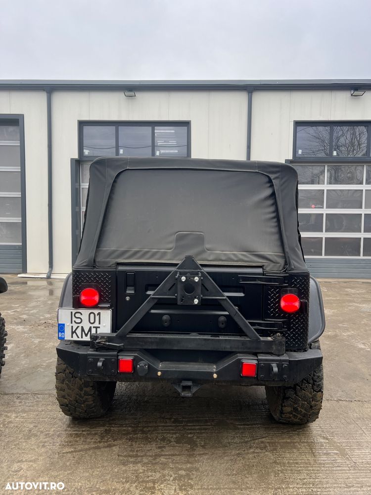 Jeep Wrangler - 6