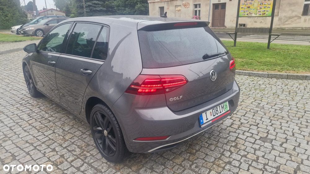 Volkswagen Golf - 9