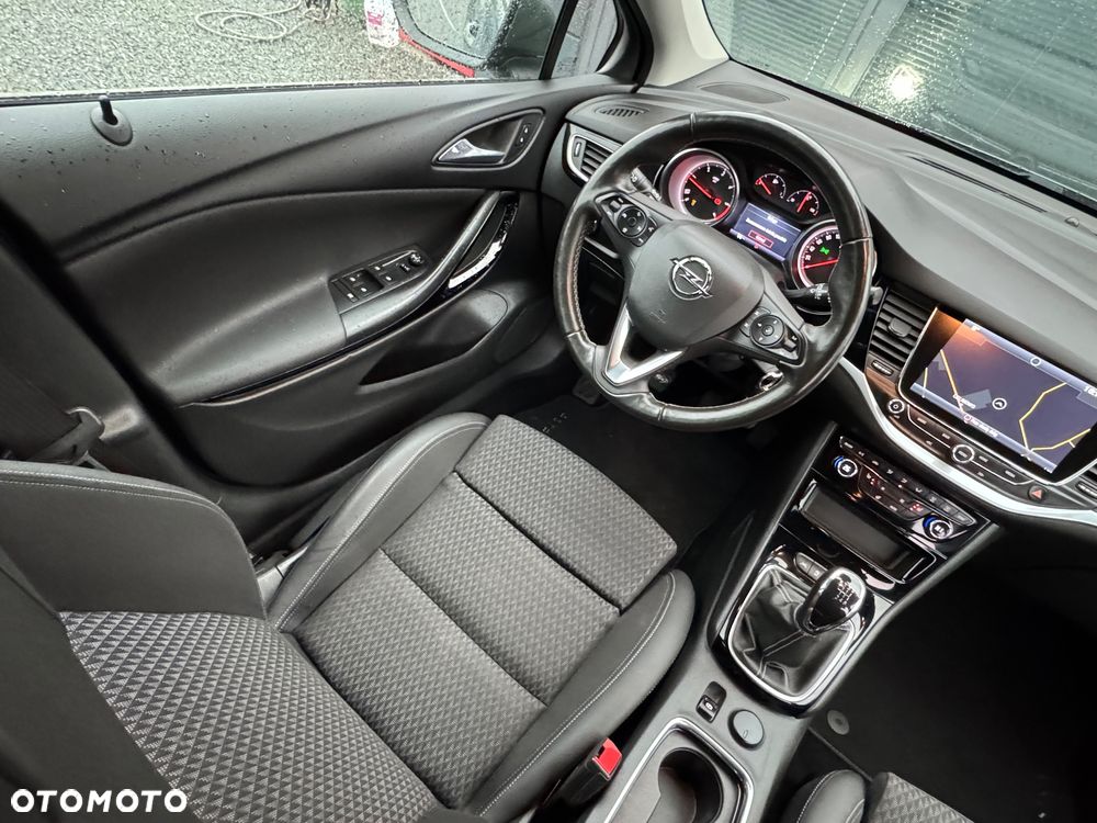 Opel Astra 1.6 D (CDTI) Start/Stop Innovation - 26