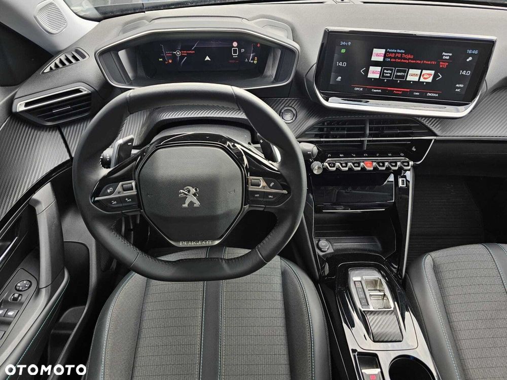 Peugeot 2008 1.2 PureTech Allure Pack S&S EAT8 - 11