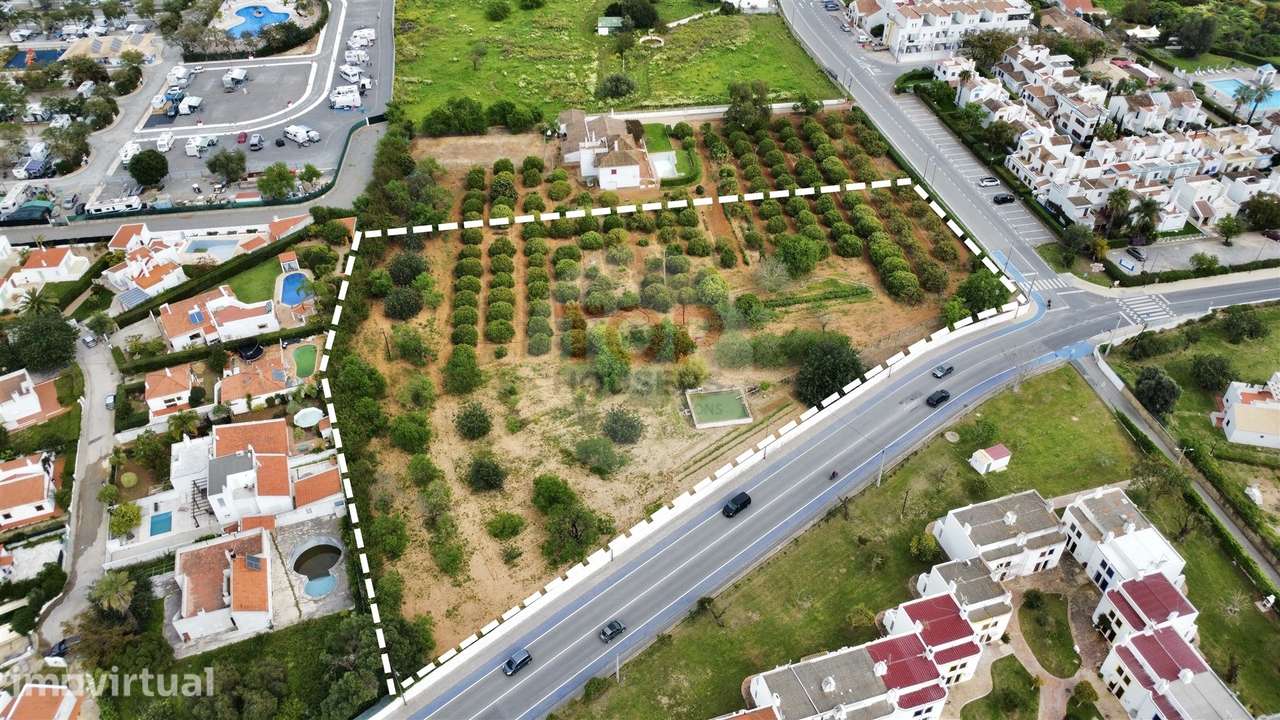 Terreno com viabilidade de construção para Empreendimento de Luxo em C - Grande imagem: 3/13