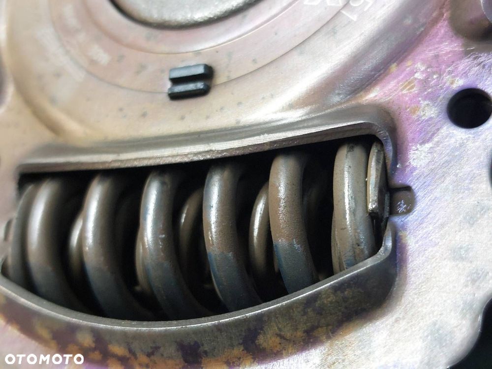 SPRZĘGŁO TARCZA + DOCISK + ŁOŻYSKO OPOROWE OUTLANDER II 2.0 16V - 11