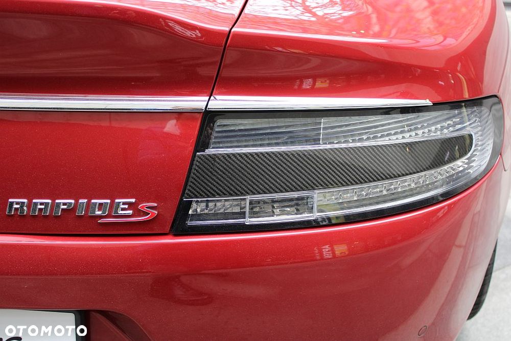 Aston Martin Rapide S - 8