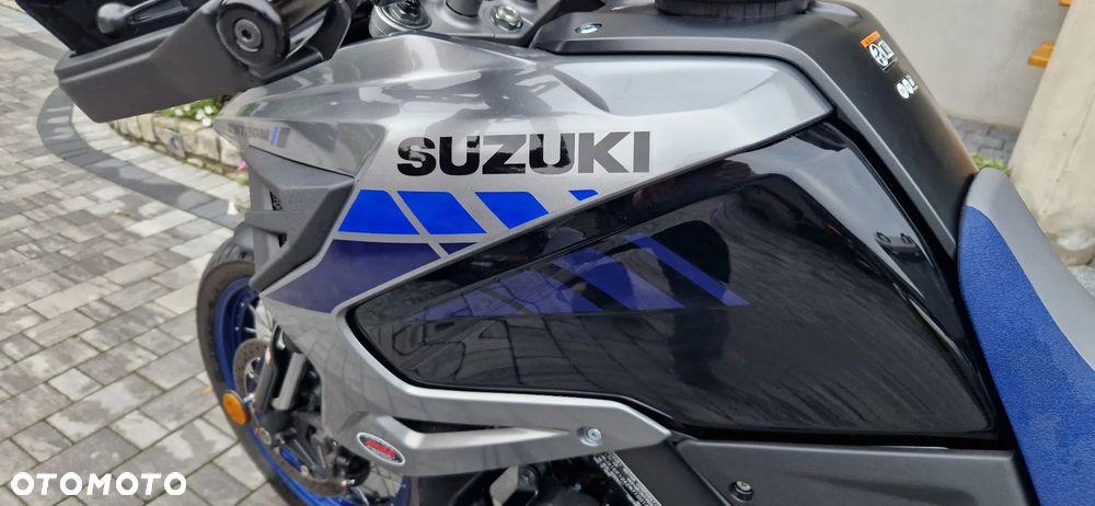 Suzuki DL - 15