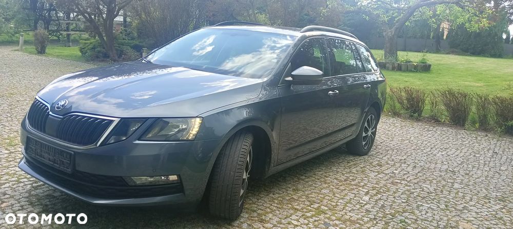 Skoda Octavia 1.6 TDI Active - 8