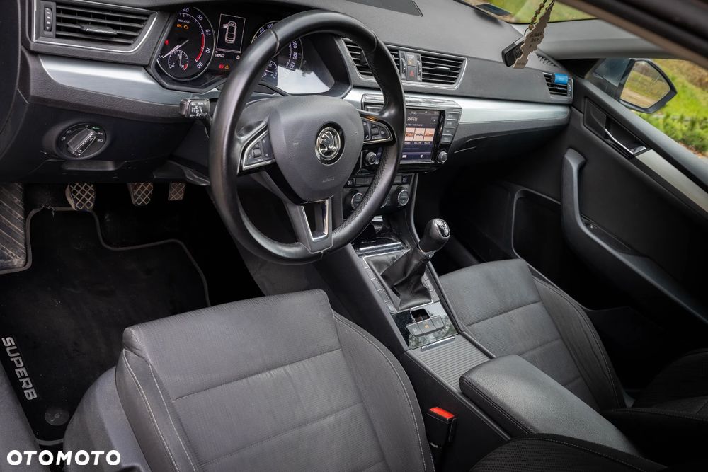 Skoda Superb 1.4 TSI ACT Ambition - 9