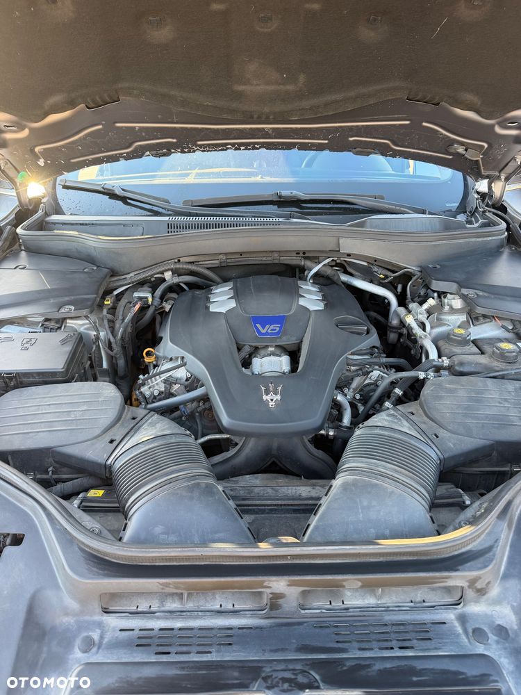 Maserati Levante - 11