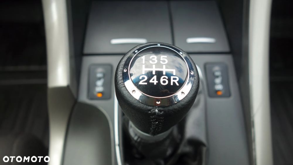 Honda Accord 2.0 Elegance 50 Jahre Edition - 26