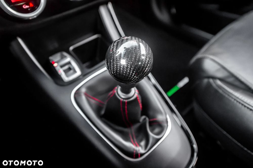 Alfa Romeo Giulietta 1750 TBi Quadrifoglio Verde - 35