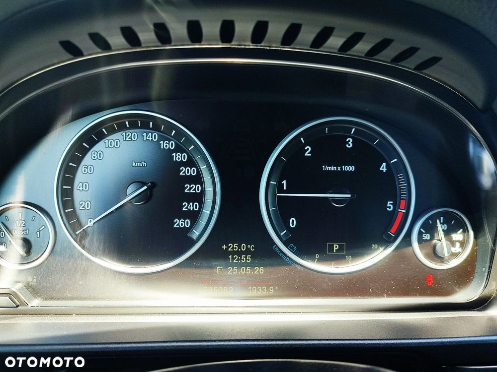 BMW Seria 5 520d - 23