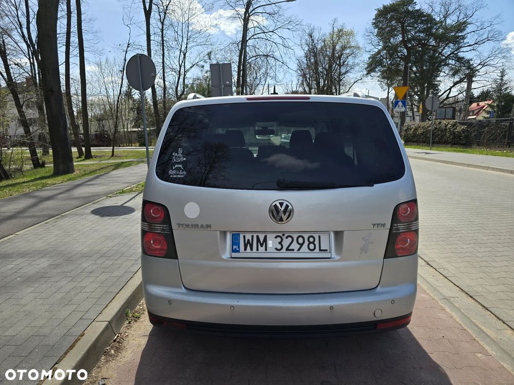 Volkswagen Touran 1.9 TDI Highline - 5