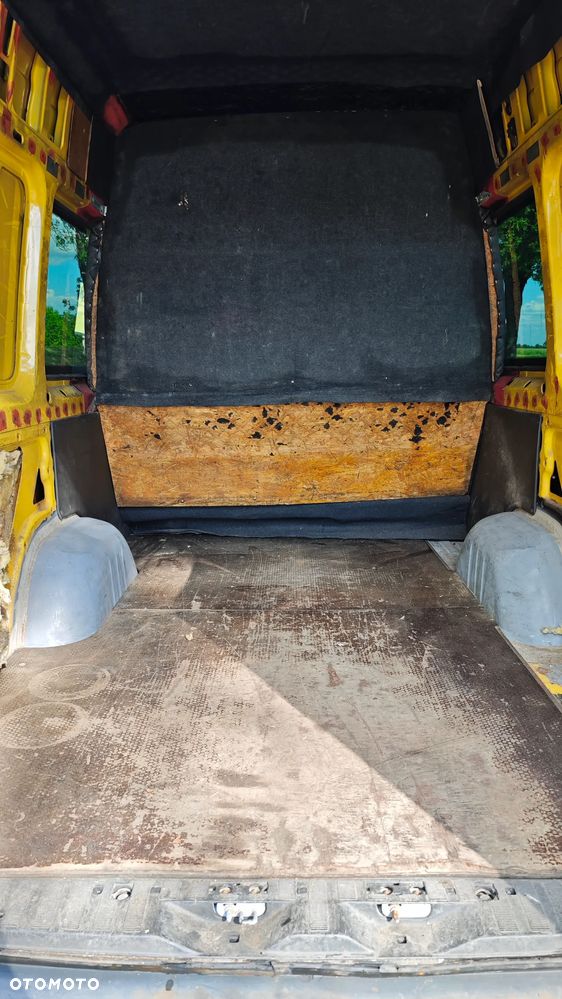 Volkswagen Crafter - 14
