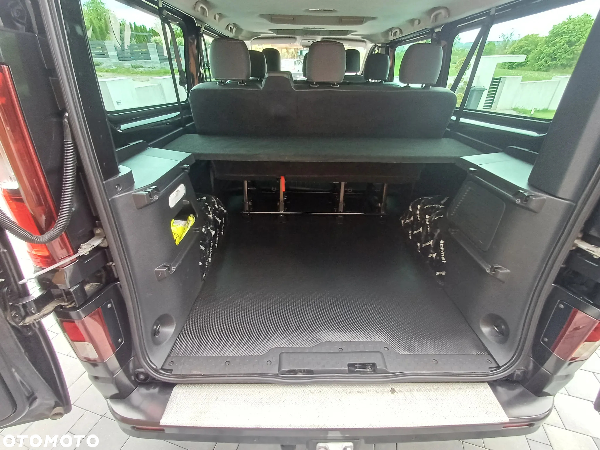 Renault Trafic - 32
