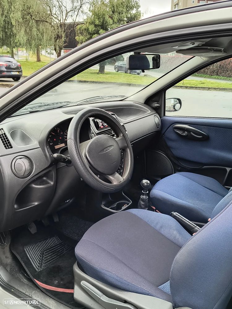 Fiat Punto 1.2 16V ELX - 11