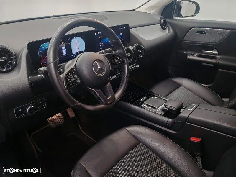 Mercedes-Benz GLA 180 d - 8