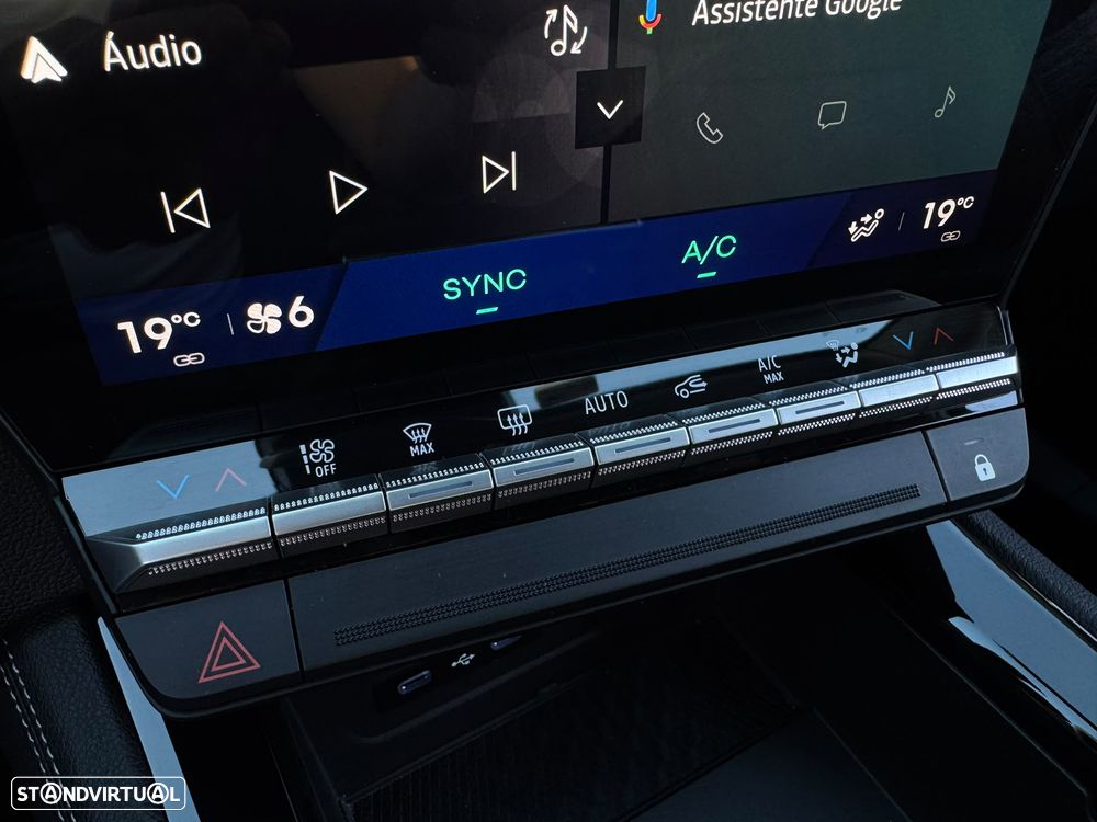 Renault Austral 1.2 Full Hybrid E-Tech Techno - 17