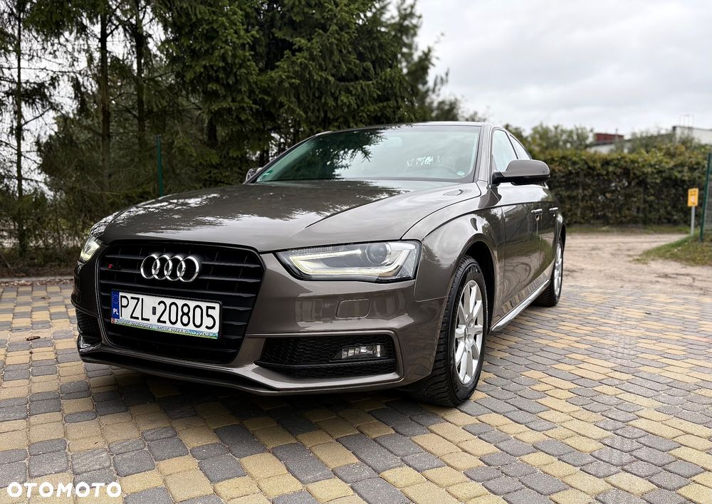 Audi A4 - 1