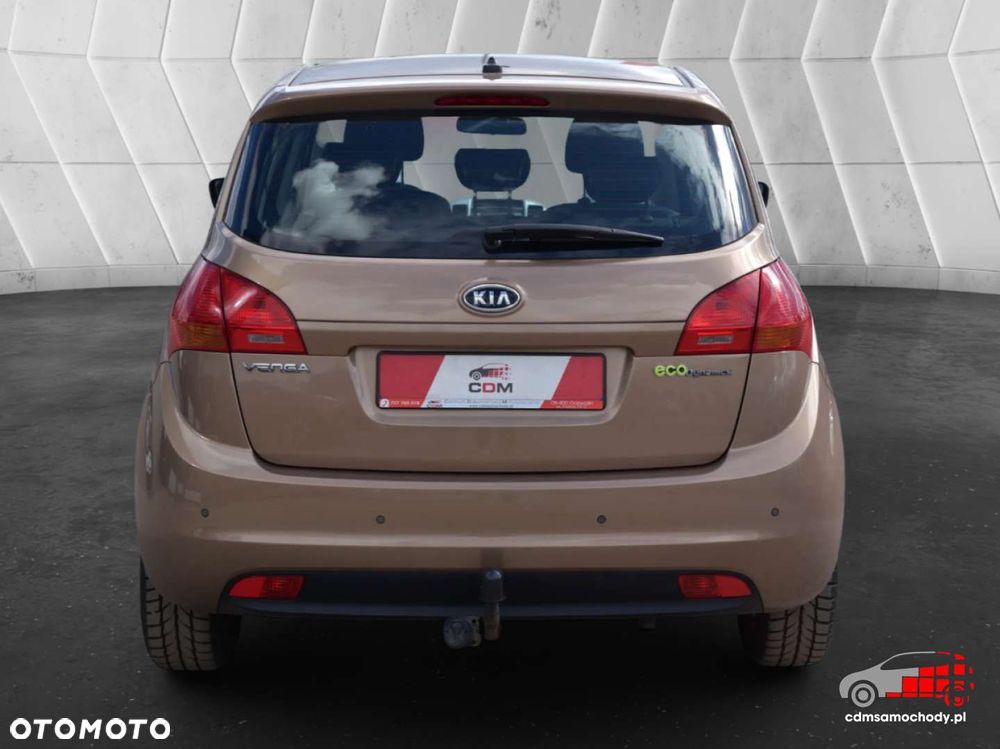 Kia Venga - 9