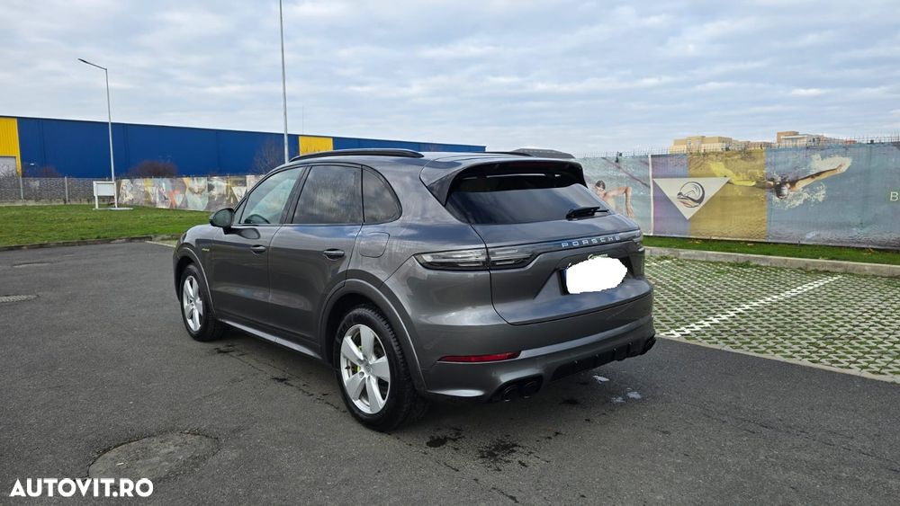 Porsche Cayenne E-Hybrid Tiptronic S - 6