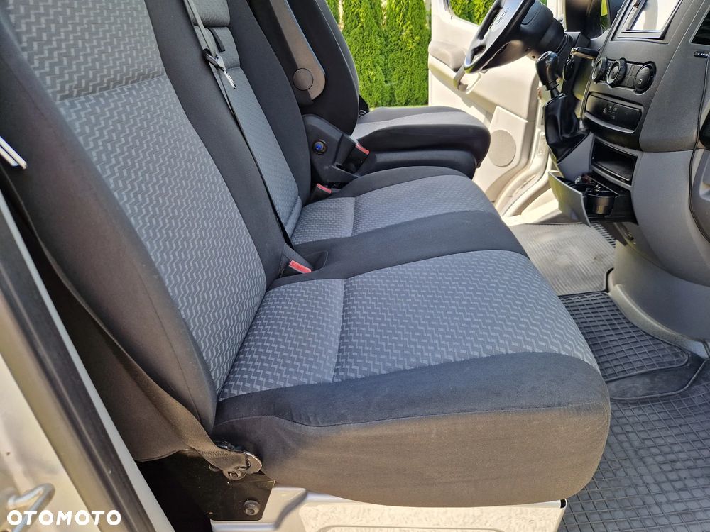 Volkswagen Crafter - 32