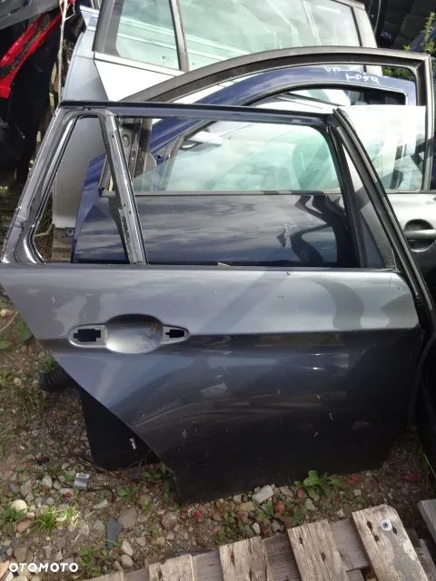 Prawe tylne drzwi BMW E91 Sparkling Graphite M - 2