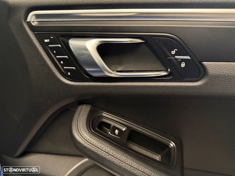 Porsche Macan Standard - 32